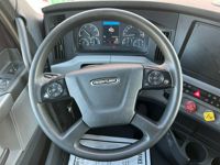 2022 Freightliner CASCADIA 126