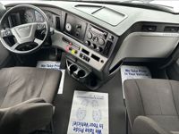 2022 Freightliner CASCADIA 116