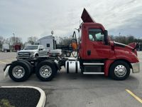 2021 Freightliner CASCADIA 126