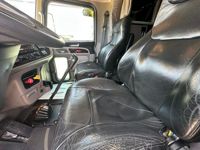 2023 Peterbilt 389
