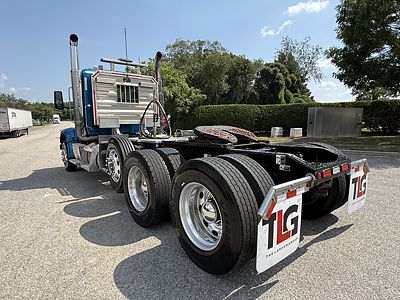2025 Peterbilt 567