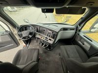 2022 Freightliner CASCADIA 116