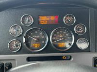2021 Peterbilt 389