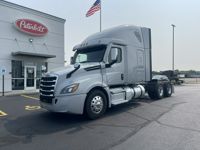 2020 Freightliner CASCADIA 126