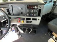 2021 Freightliner CASCADIA 126