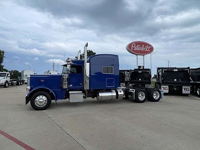 2024 Peterbilt 389