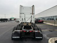 2017 Volvo VNL64T670