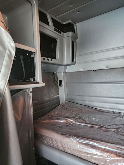 2018 Peterbilt 389