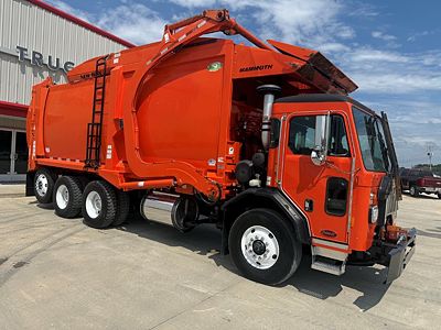 2021 Peterbilt 520