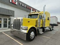 2023 Peterbilt 389