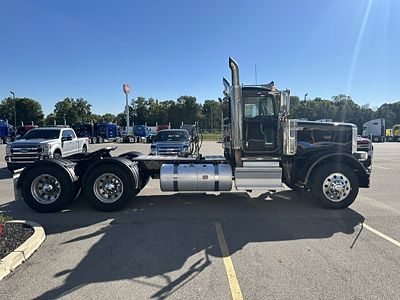 2022 Peterbilt 389