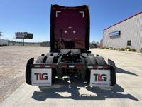 2023 Peterbilt 579