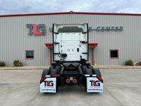 2022 International LT625