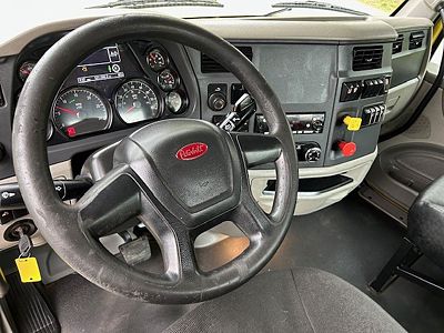 2021 Peterbilt 579
