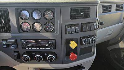 2022 Peterbilt 567