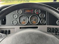 2020 Peterbilt 389