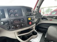 2022 Peterbilt 579