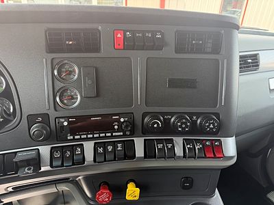 2022 Kenworth T680