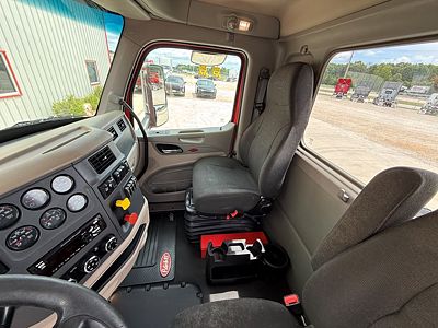 2021 Peterbilt 567
