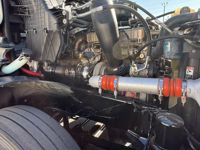 2023 Freightliner CASCADIA 126