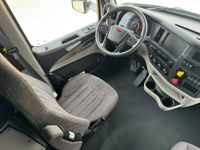 2023 Peterbilt 579