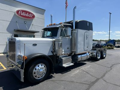 2000 Peterbilt 379