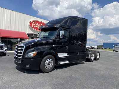 2023 Freightliner CASCADIA 126