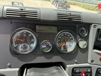 2020 Freightliner CASCADIA 125
