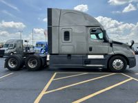2023 Freightliner CASCADIA 126