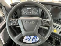 2021 Freightliner CASCADIA 126