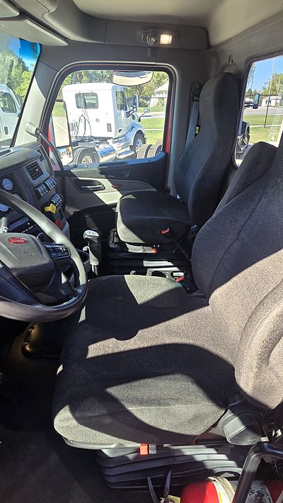 2022 Peterbilt 567