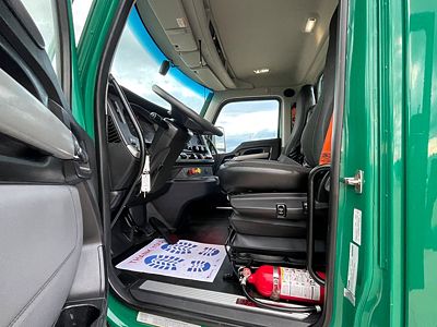 2023 Kenworth T680