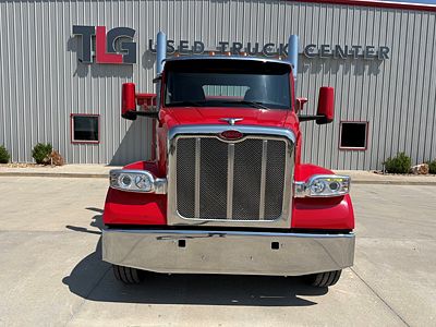 2022 Peterbilt 567