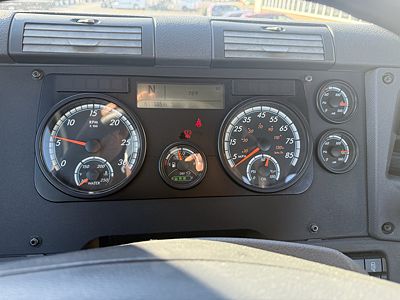 2018 Freightliner CASCADIA 125