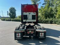 2021 Freightliner CASCADIA 126