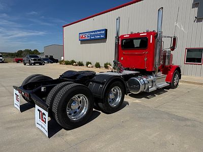 2022 Peterbilt 389