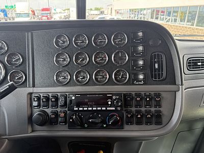 2021 Peterbilt 389