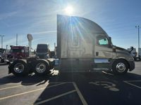 2023 Freightliner CASCADIA 126