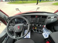 2023 Kenworth T680