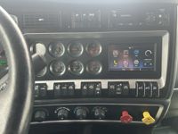 2023 Kenworth W900