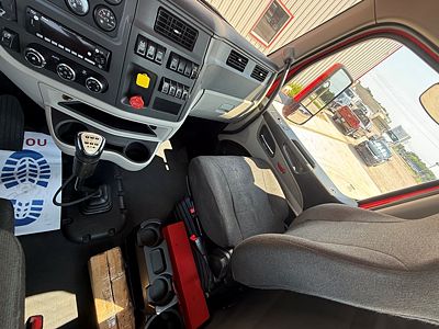 2022 Peterbilt 567