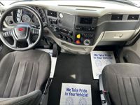 2022 Peterbilt 567