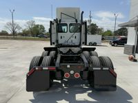 2020 Freightliner CASCADIA 125