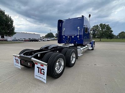 2024 Peterbilt 389