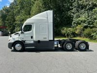 2022 Freightliner CASCADIA 116