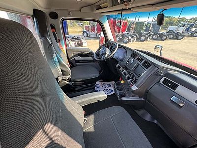 2023 Kenworth T680
