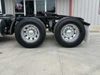 2021 Freightliner CASCADIA 126