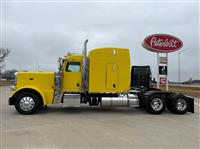 2020 Peterbilt 389