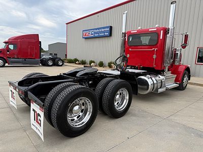 2021 Peterbilt 389