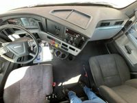 2021 Freightliner CASCADIA 126